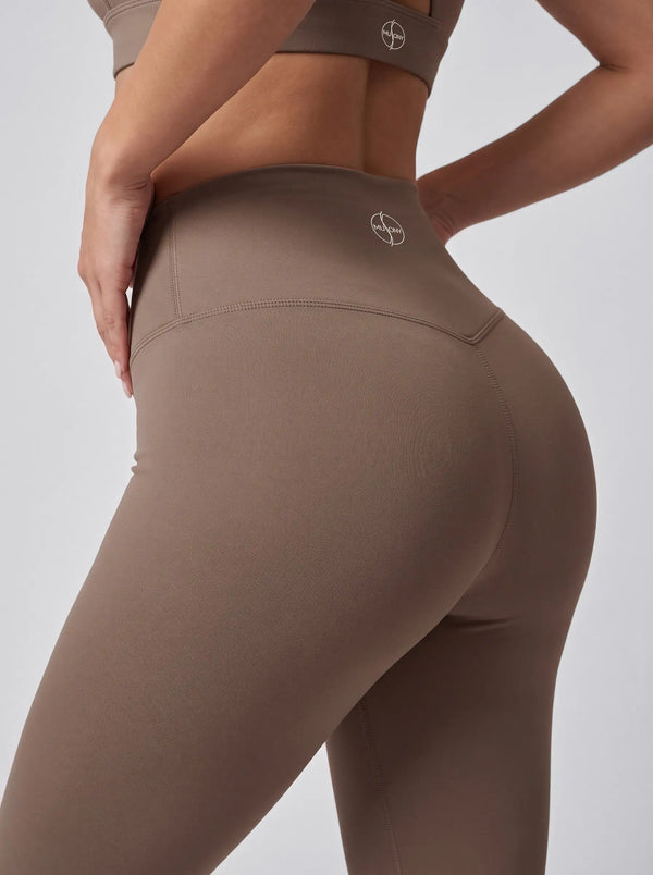 High-Waist Leggings – Beige