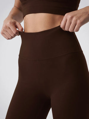High-Waist Leggings – Schokobraun