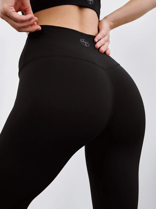 High-Waist Leggings – Schwarz