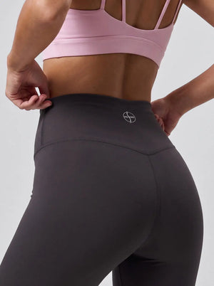 High-Waist Leggings – Graphit