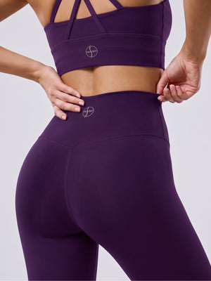 High-Waist Leggings – Violett