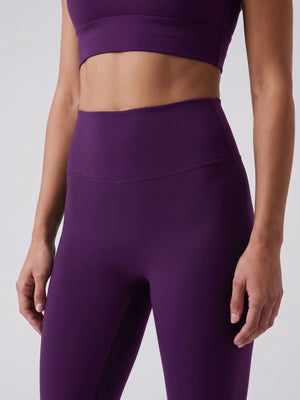 High-Waist Leggings – Violett
