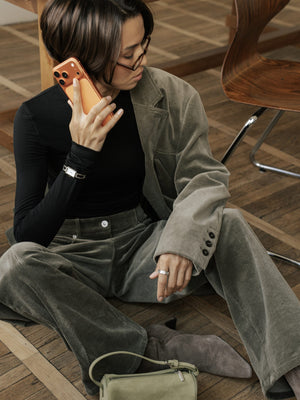 MUSSONY Lyocell Long Sleeve in Black — fitted long-sleeve top in 95% lyocell, look 7