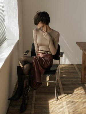 MUSSONY Lyocell Long Sleeve in Mocha — fitted long-sleeve top in 95% lyocell, look 7