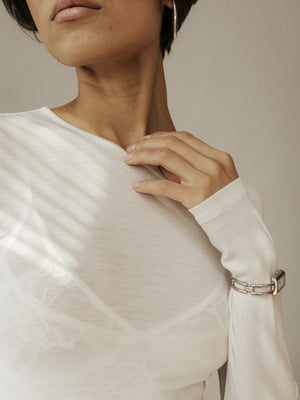 MUSSONY Lyocell Long Sleeve in White — fitted long-sleeve top in 95% lyocell, look 2