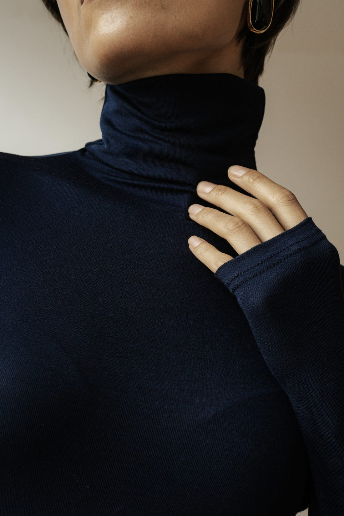 Lyocell Turtleneck – Navy