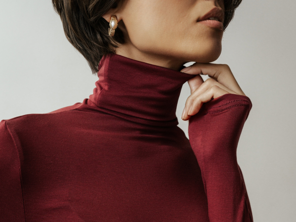 MUSSONY lyocell turtleneck in burgundy